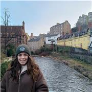 Profesora de inglés para todas las edades con experiencia en academia de inglés